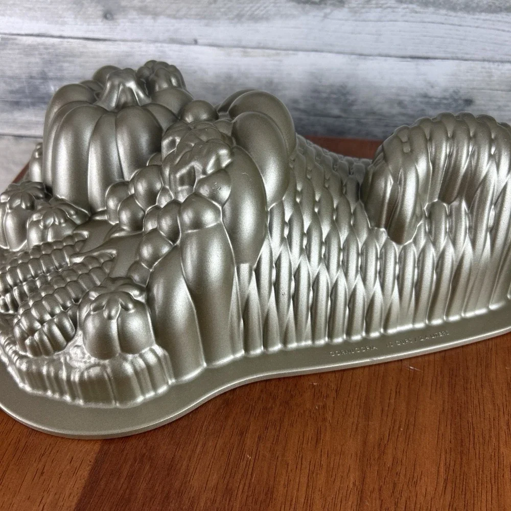 Nordic Ware cornucopia cake